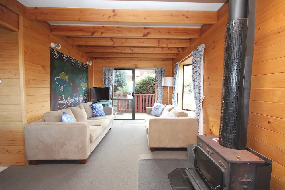 34b Alpine Avenue