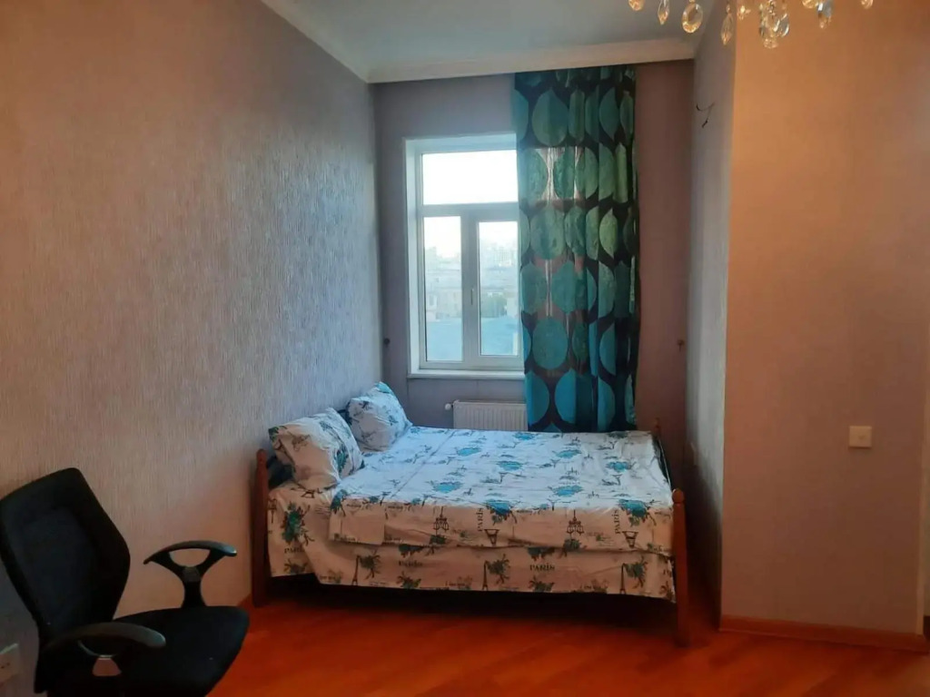 apartament naxcivani street