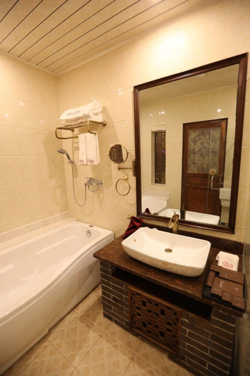 Pingyao Zhizhonghe Grand Hotel