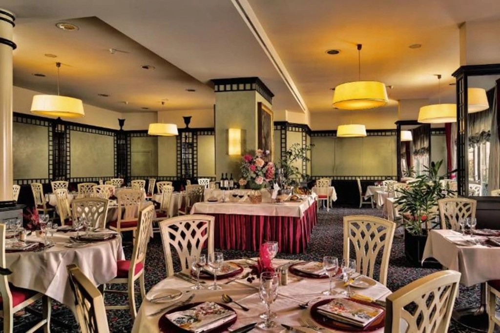 Hotel De La Paix