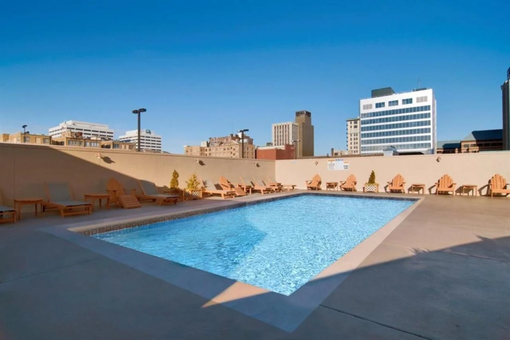 Hilton Knoxville