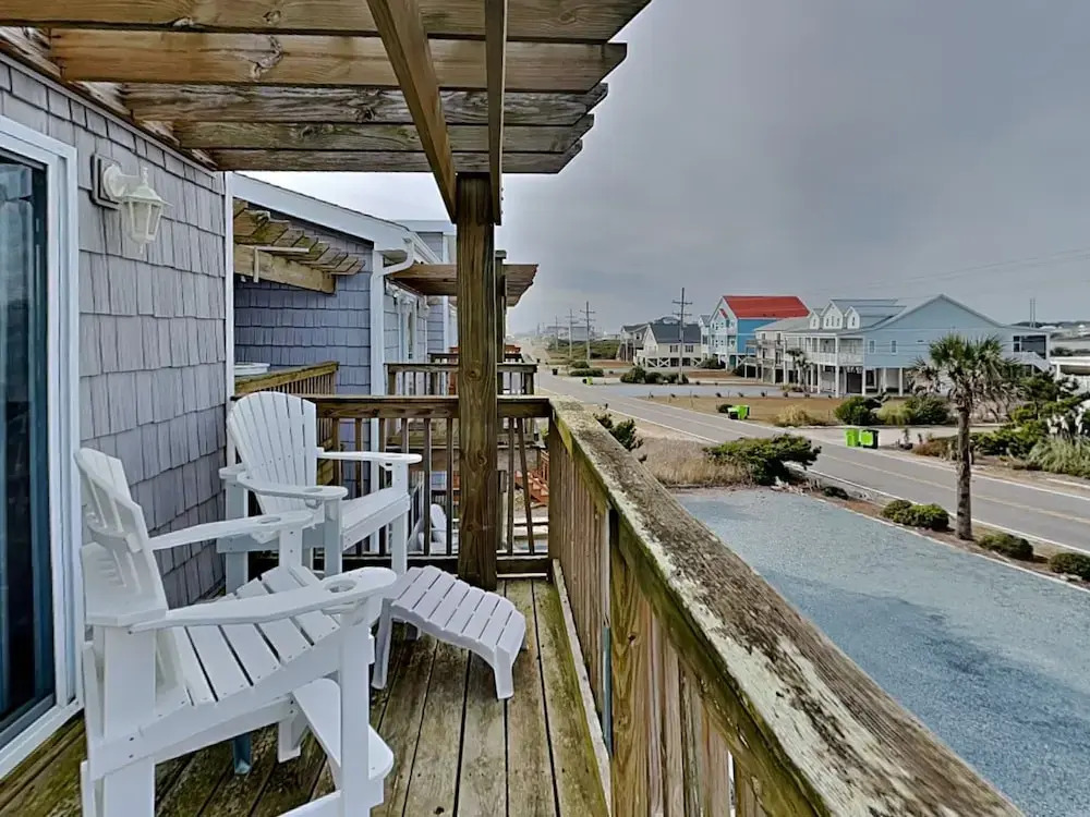 Pelican Nest by Topsail Realty
