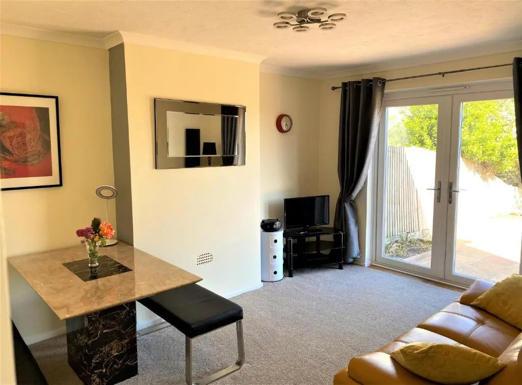 Luxury Suntrap in Private Complex St Leonards