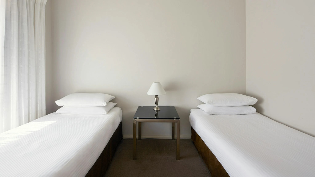 Pinnacle Apartments
