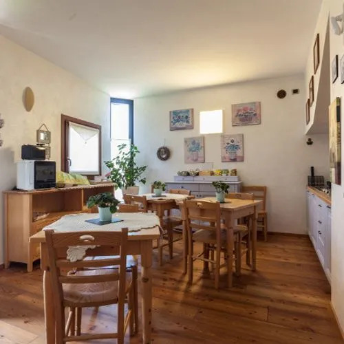 Alisee Bed  Breakfast