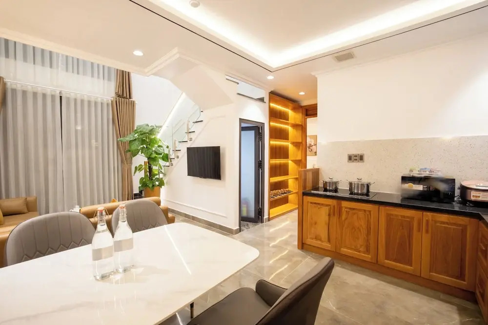 La Fleur Premium Central Apartment Hotel