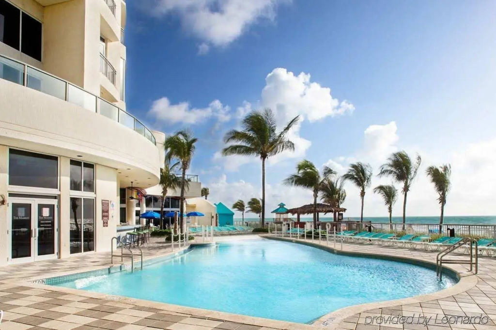 DoubleTree by Hilton Ocean Point Resort - North Miami Beach