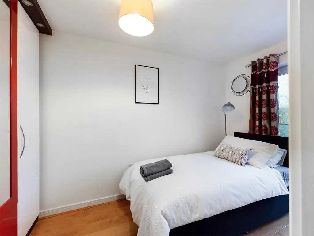 Cheerful 5-BDR/3-BATH House w/ Free Parking