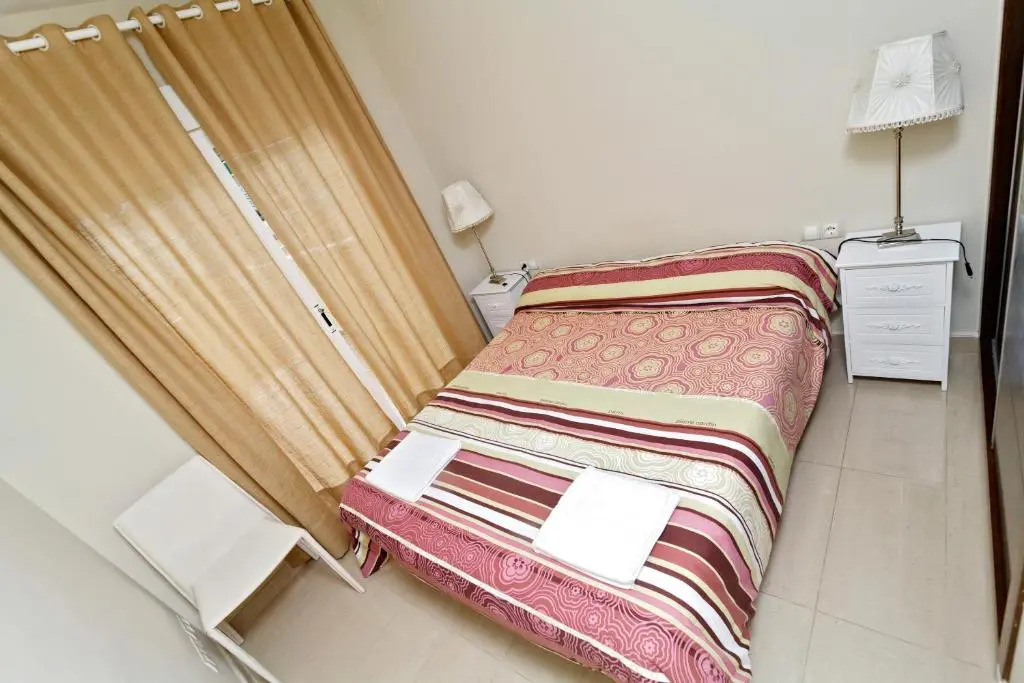 Apartamentos Carlton VyB