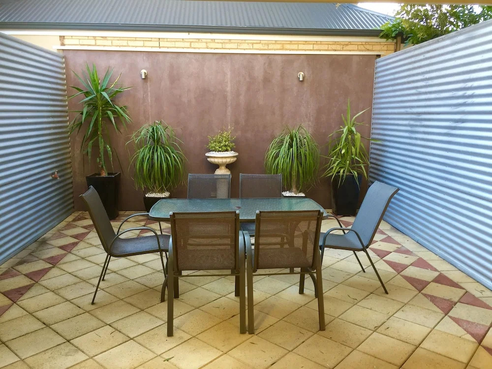 Luxury 2B Townhouse in North Adelaide