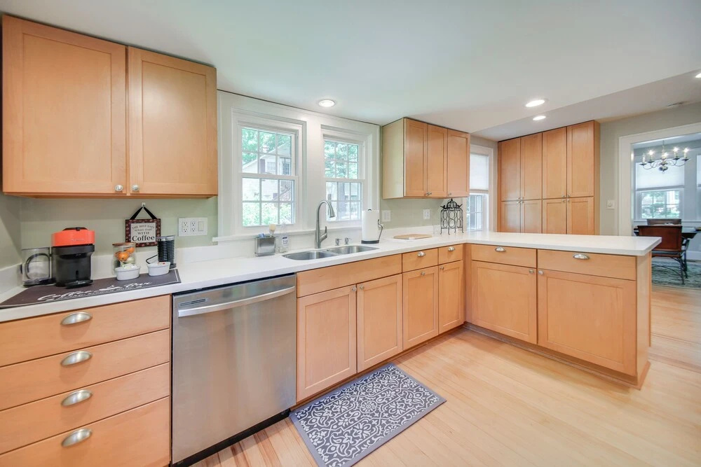 Located in the Heart of Gloucester Courthouse