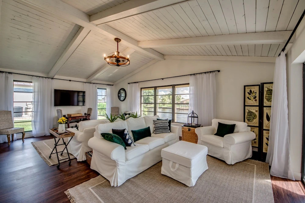 Villa Colonels Cove - Roelens Vacations