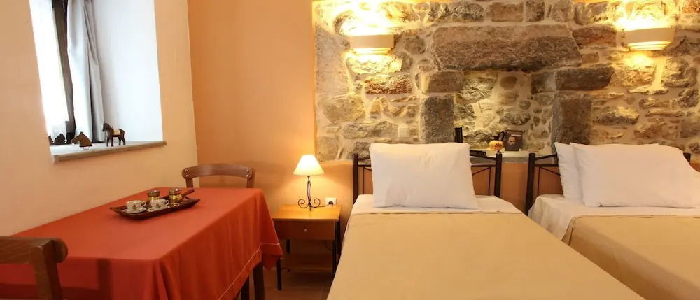 Stoes Traditional Suites