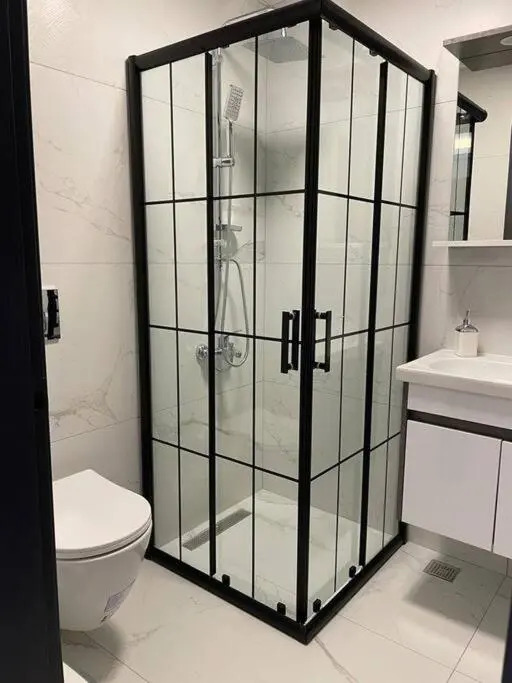 Central Location 10 minutes from the beach