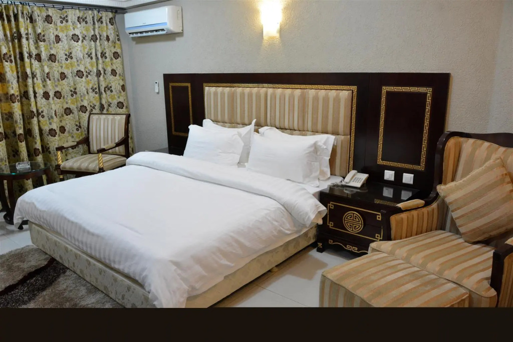 Nobila Airport Hotel