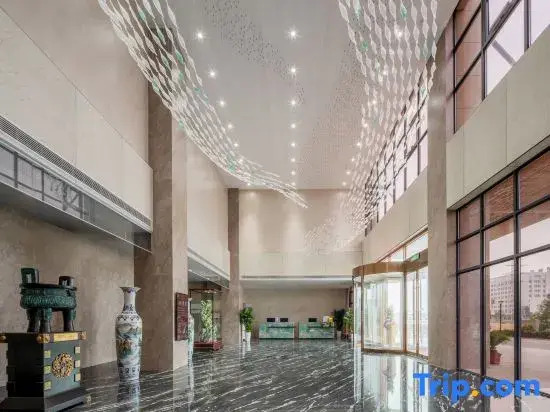 Lingbi Huangpu Hongtai Grand Hotel (LADI SHOPPING PLAZA)