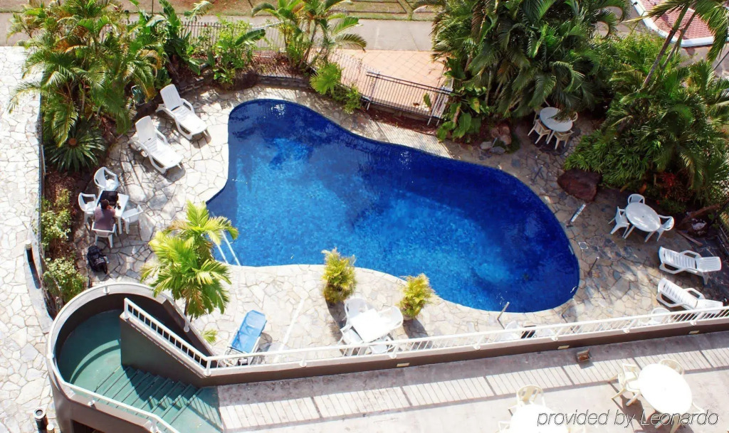 Cairns Plaza Hotel