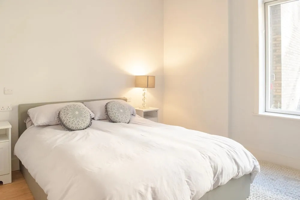 Modern 3 Bedroom Ground Floor Flat Near Finsbury Park