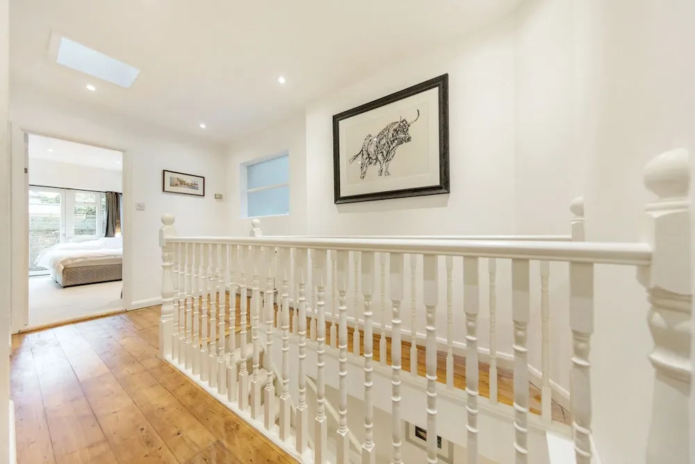 The Spacious Putney Duplex - SCF