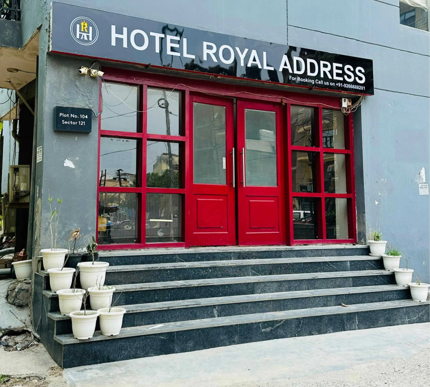 Townhouse Royal Adress Nearest Parthala Chowk New