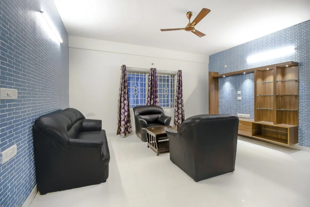 Collection O BLR2460 Sln Suites