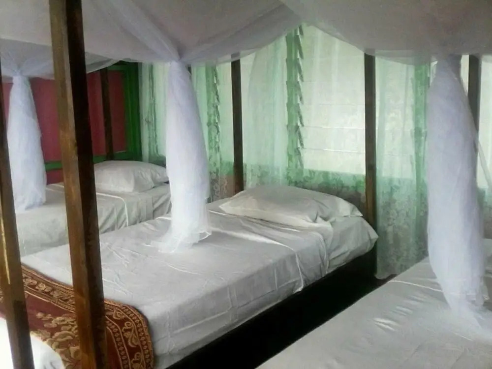 Anita's Beach Bungalows Lalomanu