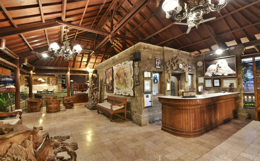 Sari Bunga Hotel - Legian, walking distance to Legian Beach