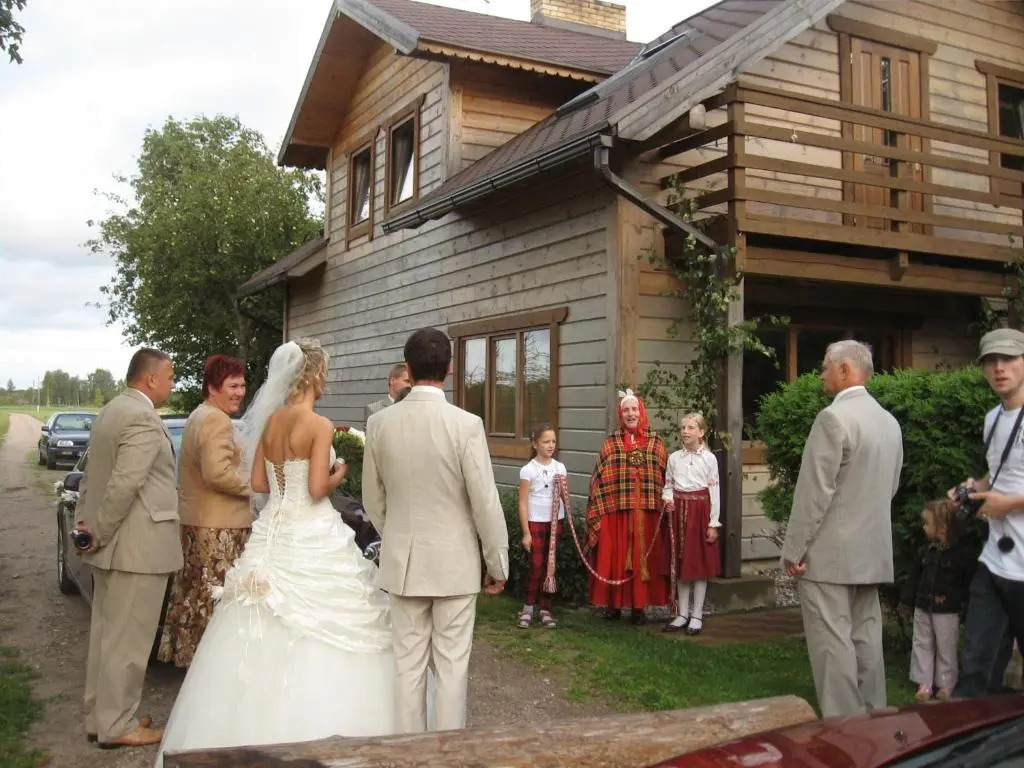 Viesu māja "Ozoliņi"
