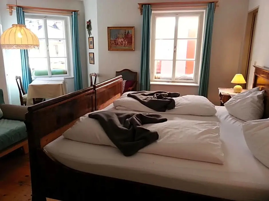 Gasthof Simony Hallstatt B&B