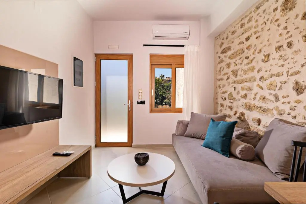 Erotokritos City Luxury Suites
