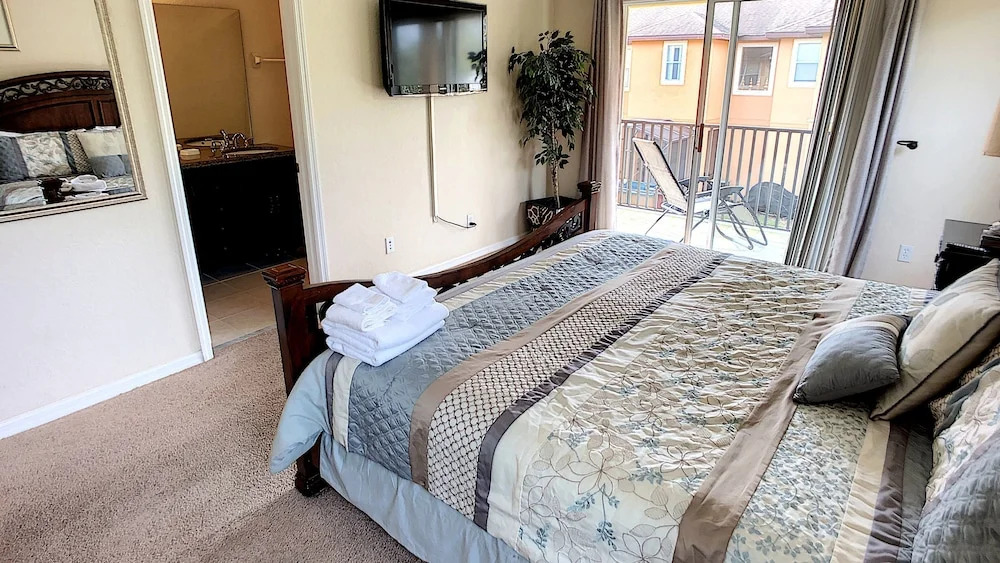 Regal Oaks 2720