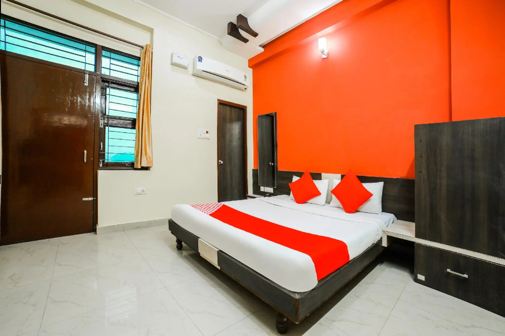 OYO 40536 Hotel Highway Pride