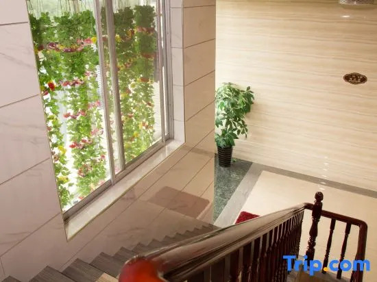 Yangshuo Qunxianhui Hotel (Yulonghe Scenic Area)