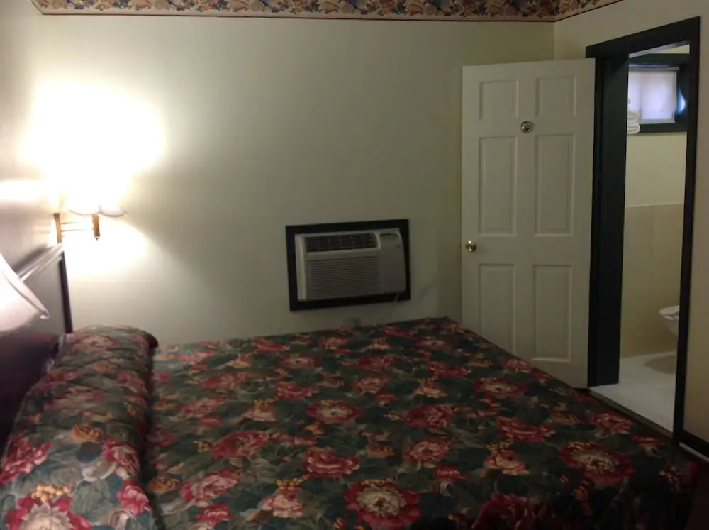 Budget Inn