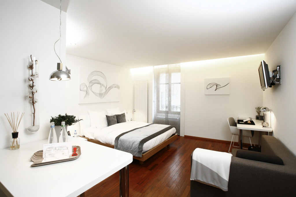 La Cour Des Augustins Boutique Gallery Design Hotel