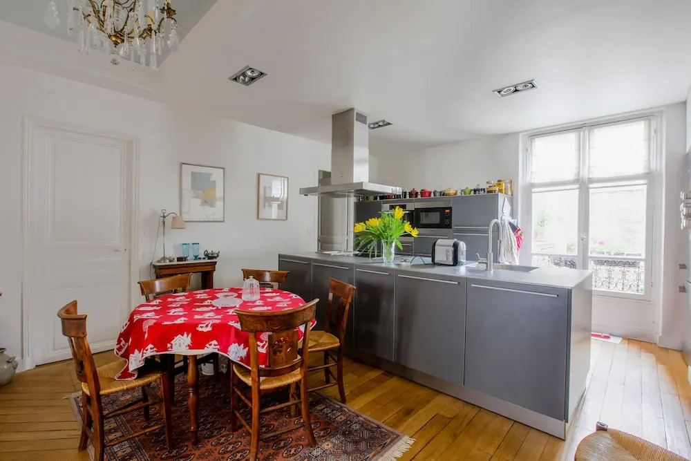 Appartement parisien romantique