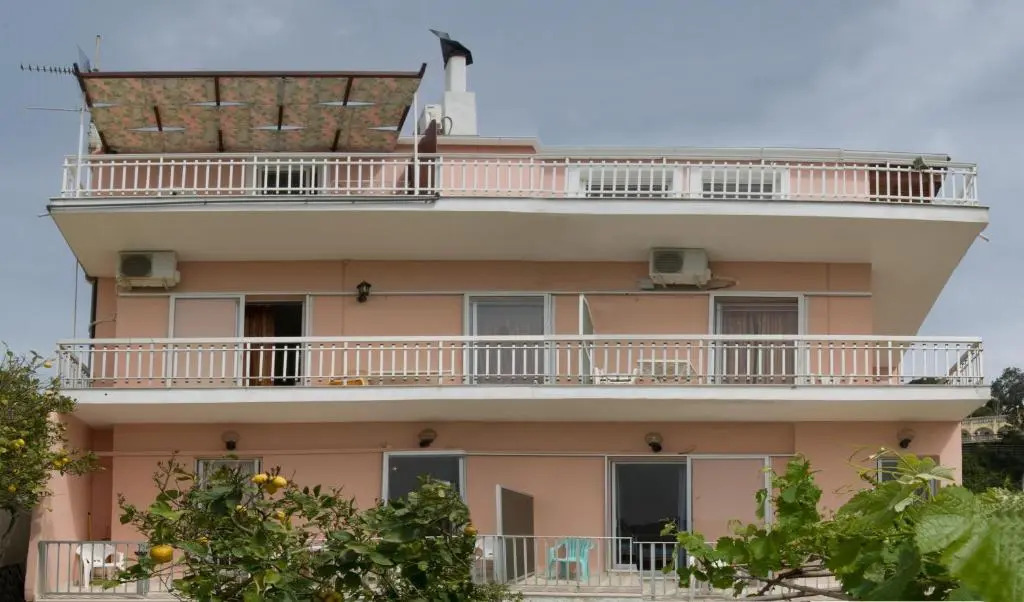 Annas Apartments and Studios - Planespotters Paradise