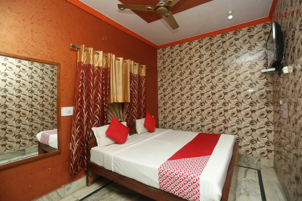 Hotel Rashmi Agra