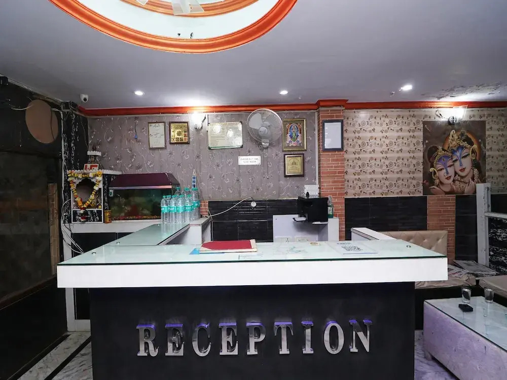 Oyo 26146 Hotel Sarwan