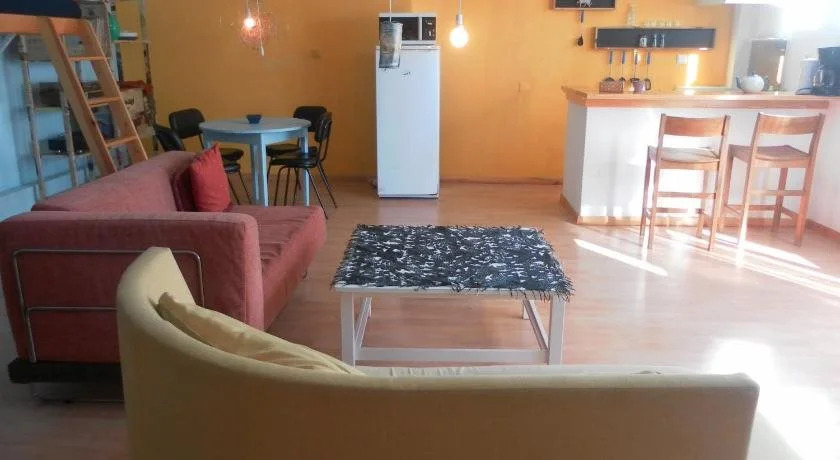 Lemon Tree Hostel