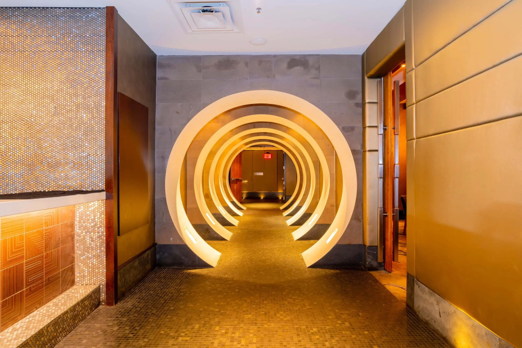 Sandman Signature Vancouver Airport Hotel & Resort