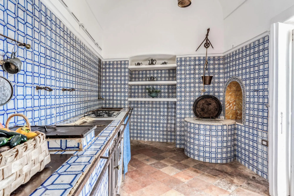 Villa Murat Historic Residence with Heated Pool and Còncierge by Feeling Italy