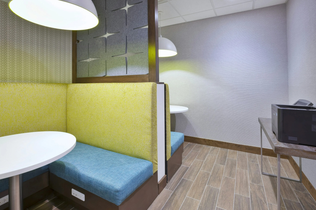 Hampton Inn & Suites Grandville Grand Rapids South