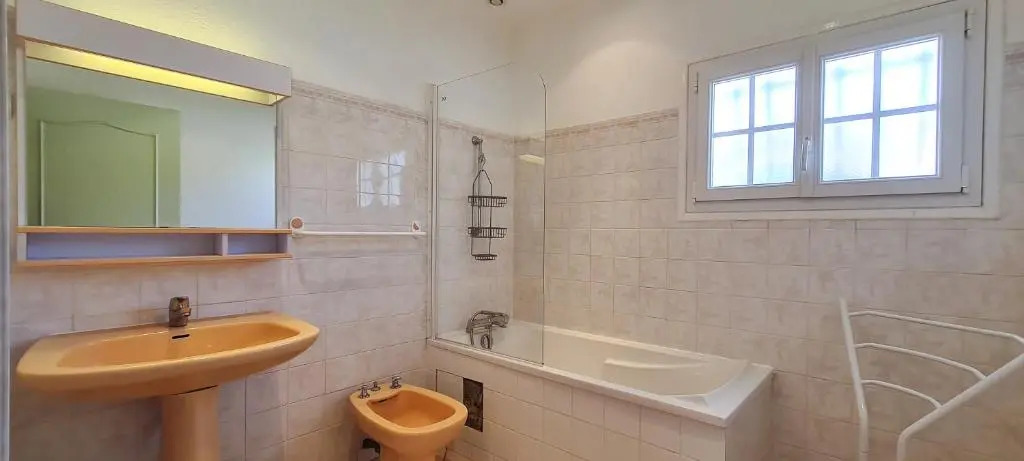 Villa familiale avec grand jardin proche plage