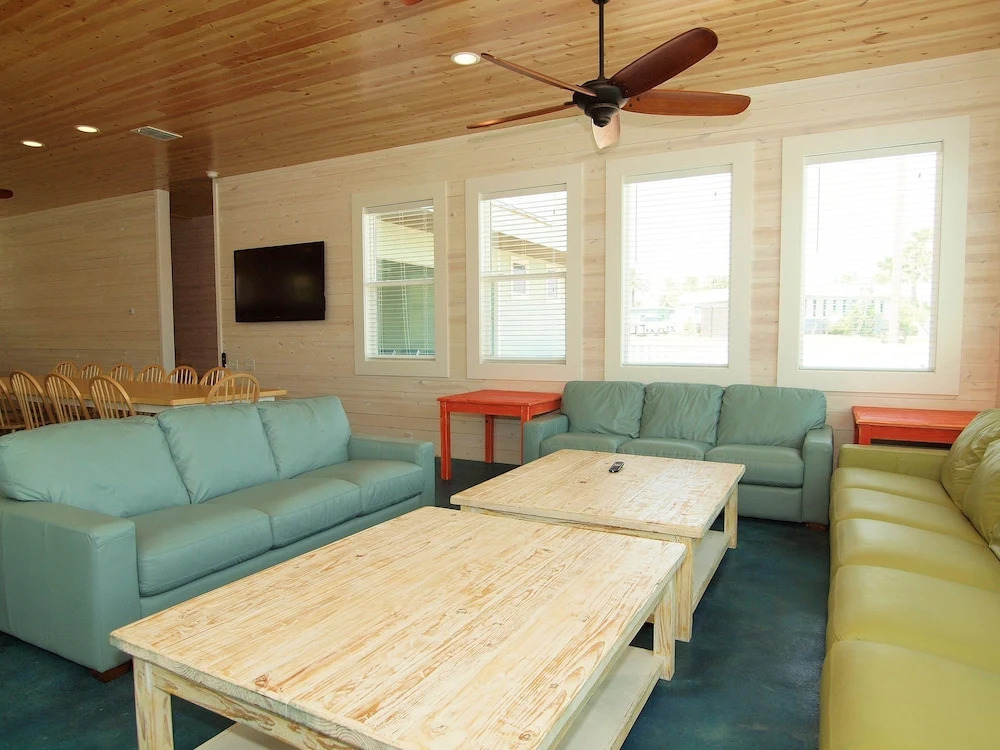 Beach Club 10 Bedroom Home