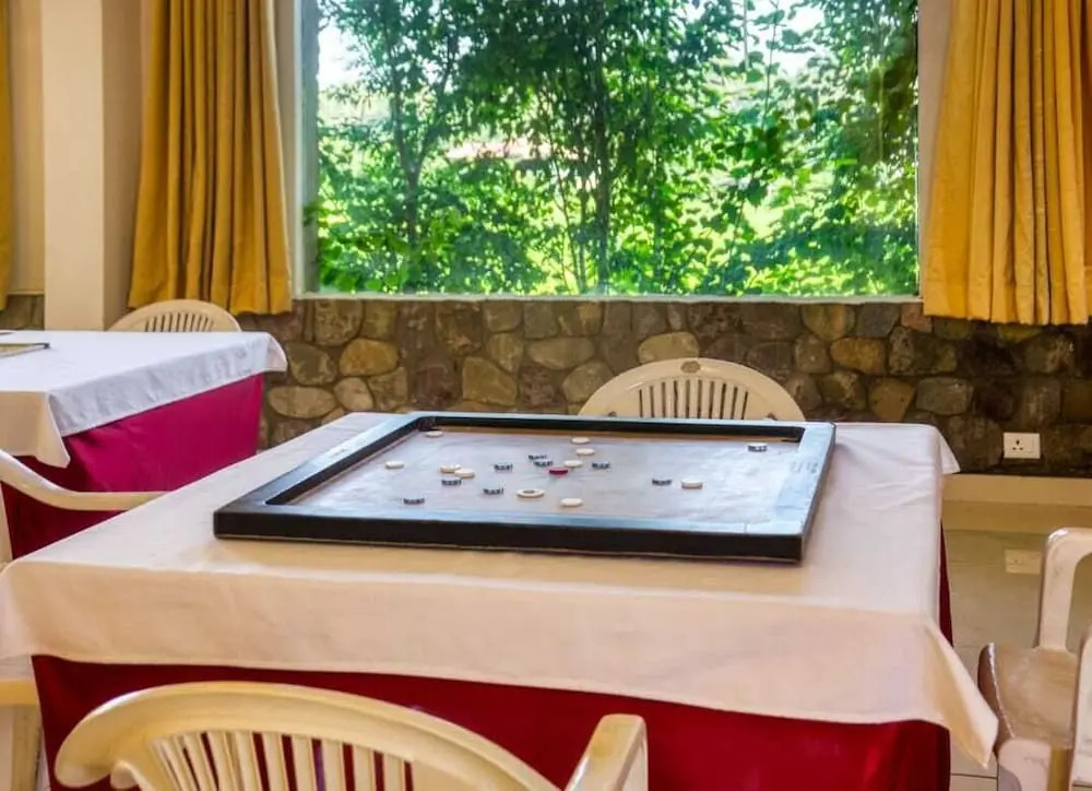 OYO Premium Corbett Jhirna