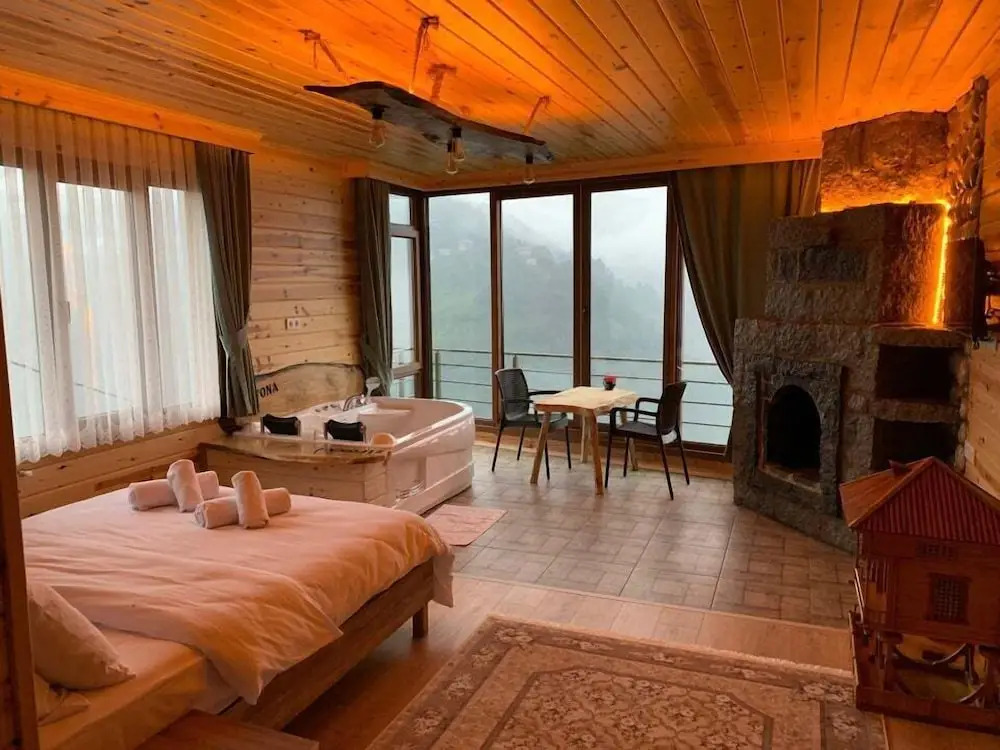 Deroni Bungalov