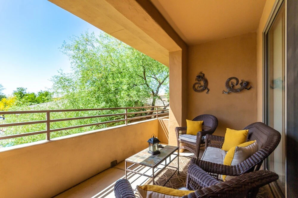 The Edge #2111 Scottsdale 3 Bedroom Condo by Redawning