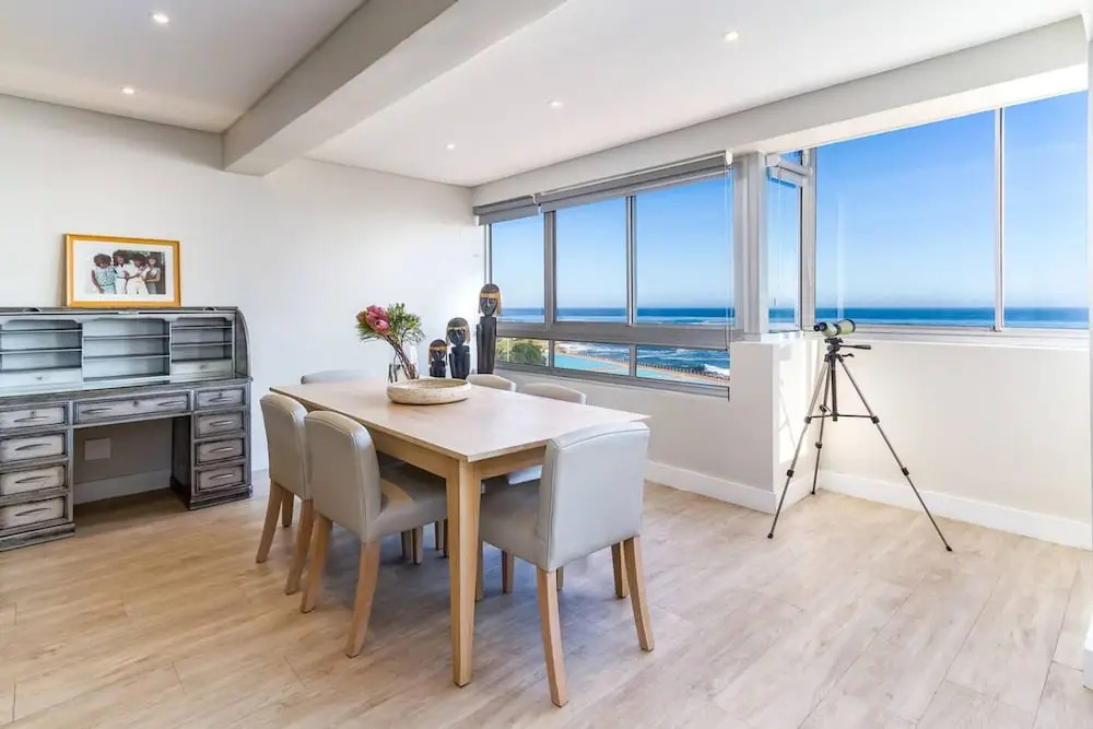 Ocean Front Apartment w Sea Views Pleasant Ways