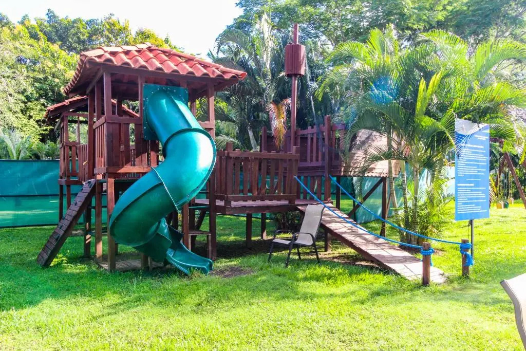Jaco Bay 3702